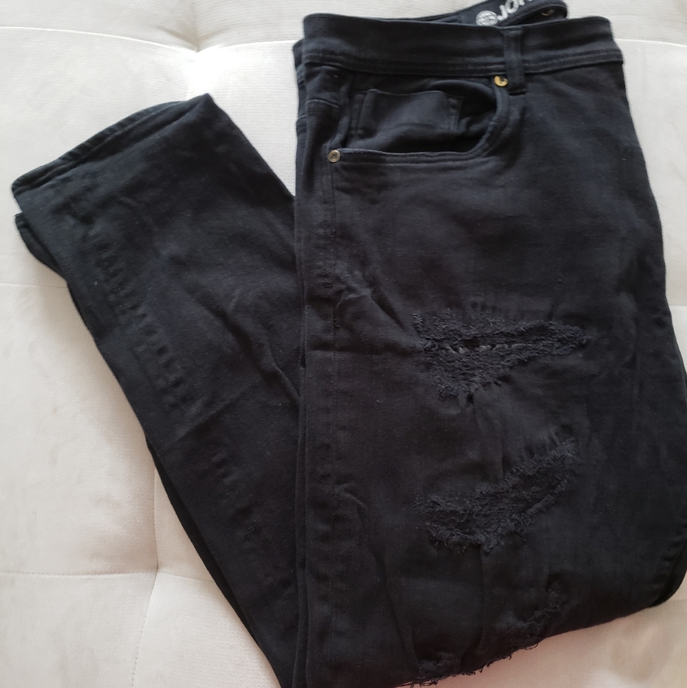 JORDAN CRAIG Men's Black Distressed Jeans